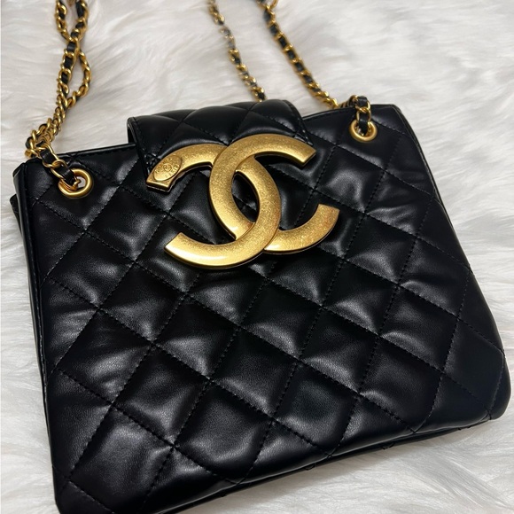 New CC Novelty shoulder bag - Picture 11 of 12